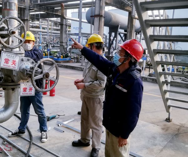 1.恪守職責、舍小家為大家——林慶波